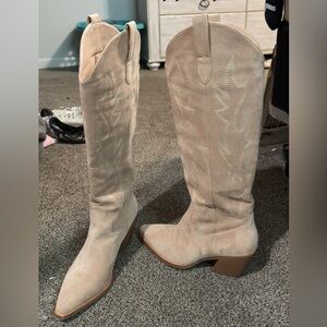 Stylish Cream Cowboy Boots